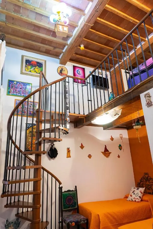 Pensión Le Streghe Rooms E Art,Centralissimo Con Garage Su Richiesta Livorno
